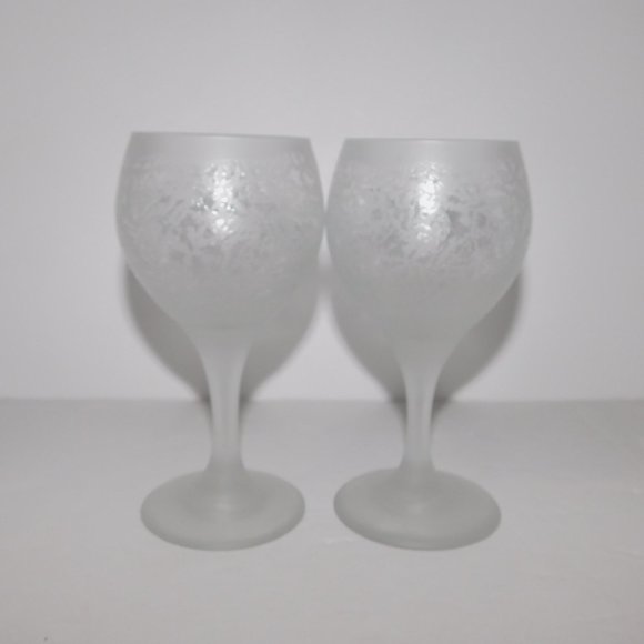 Set 2 Vintage Etched Moose Wine Glasses 6.5" tall - Picture 6 of 6
